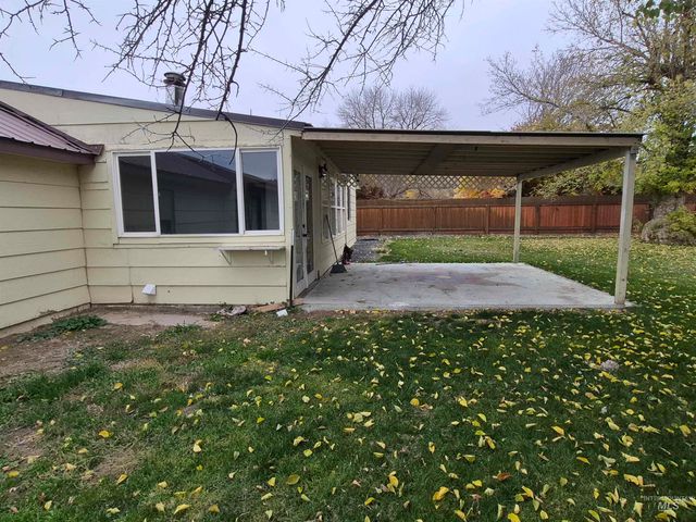 403 16th Ave E, Jerome, ID 83338