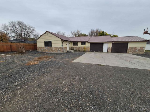 403 16th Ave E, Jerome, ID 83338