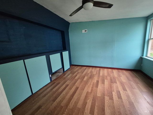 403 16th Ave E, Jerome, ID 83338