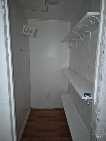 403 16th Ave E, Jerome, ID 83338