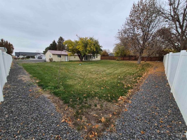 403 16th Ave E, Jerome, ID 83338
