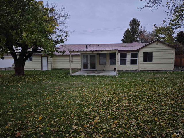 403 16th Ave E, Jerome, ID 83338