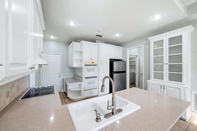 1506 Walter St, Longview, TX 75605