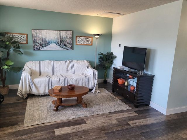 601 ALLEGHENY DRIVE, Sun City Center, FL 33573