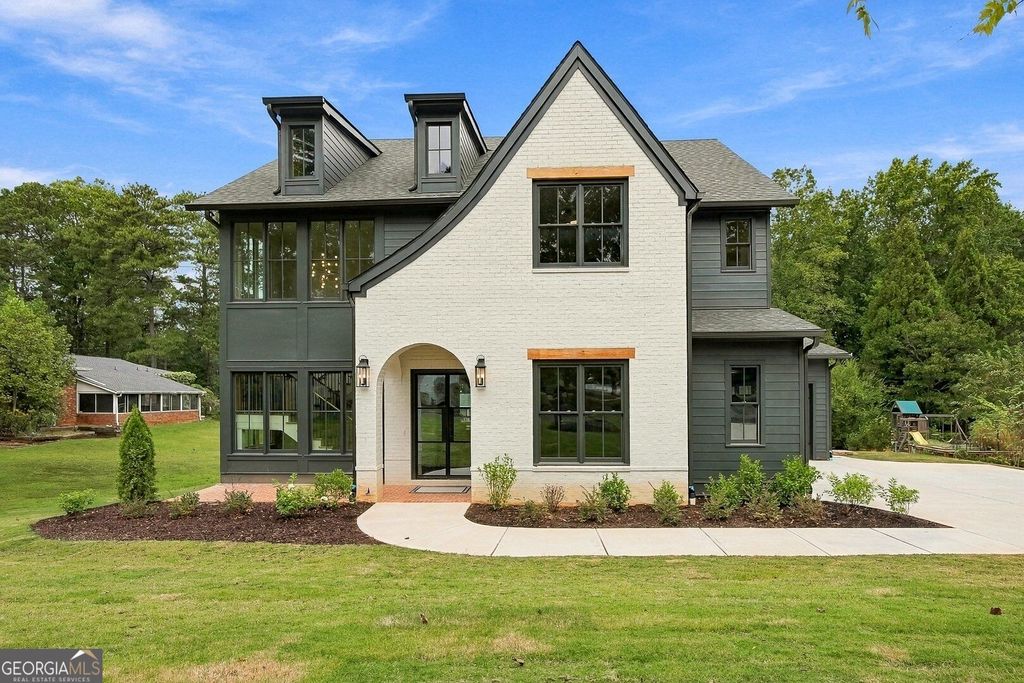 880 Austin Drive, Smyrna, GA 30082 — exterior