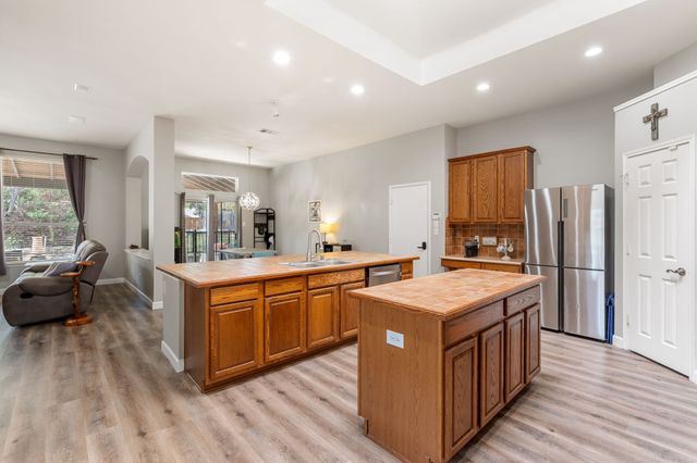 416 Love Bird Lane, Murphy, TX 75094