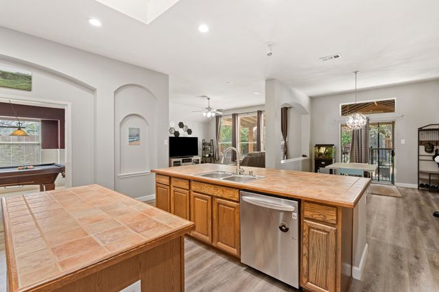 416 Love Bird Lane, Murphy, TX 75094