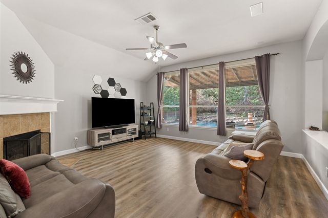 416 Love Bird Lane, Murphy, TX 75094