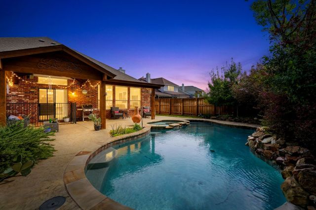 416 Love Bird Lane, Murphy, TX 75094