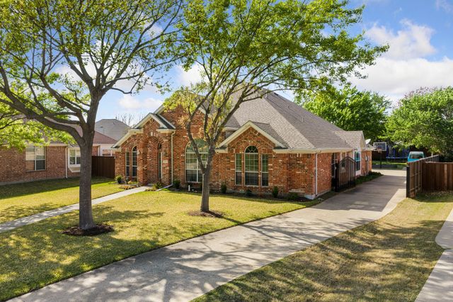 416 Love Bird Lane, Murphy, TX 75094