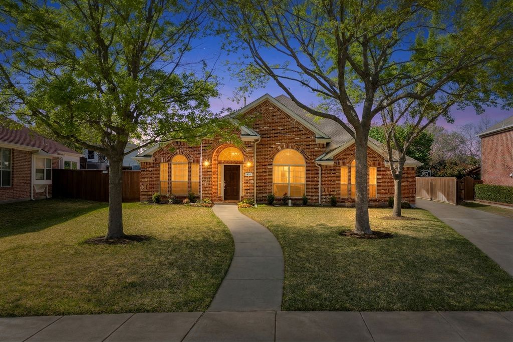 416 Love Bird Lane, Murphy, TX 75094