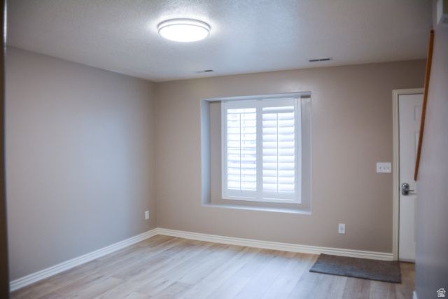 416 W 1925 N, Harrisville, UT 84404