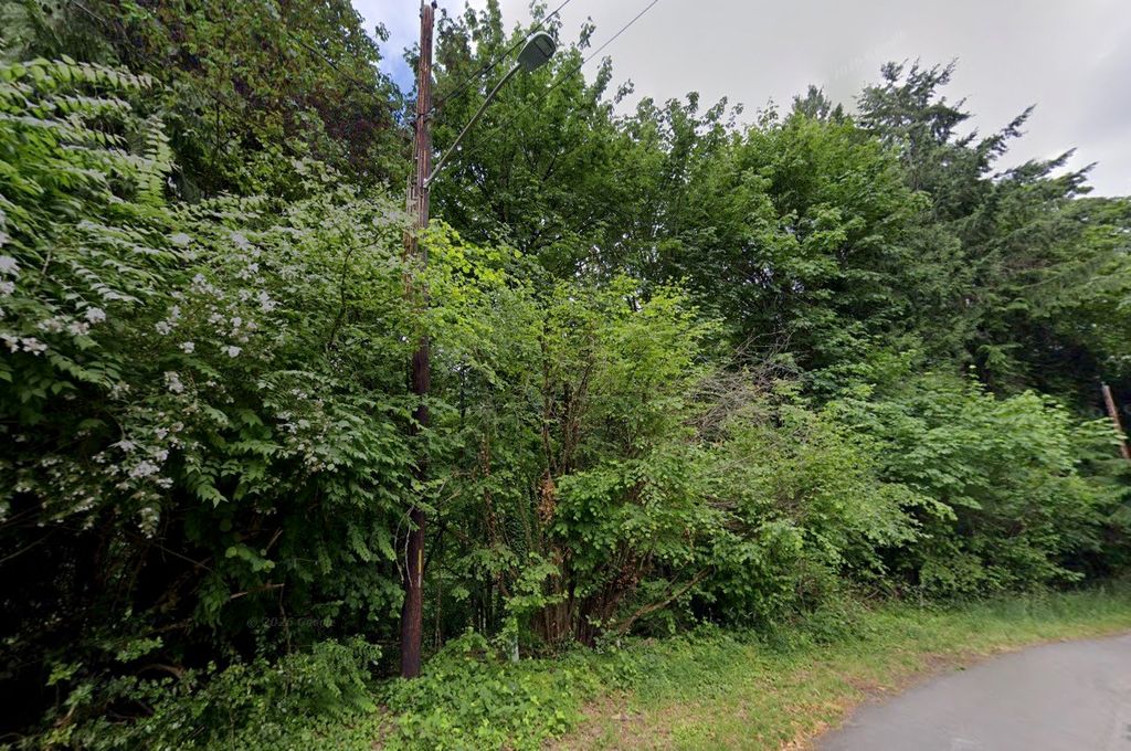 2625 Hillside Drive SE, Olympia, WA 98501