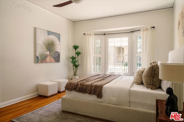 215 S Poinsettia Place, Los Angeles, CA 90036