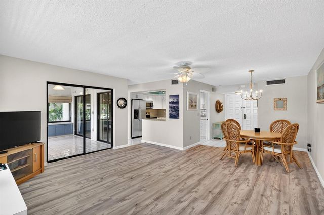 1800 SE Saint Lucie Boulevard 11-203, Stuart, FL 34996