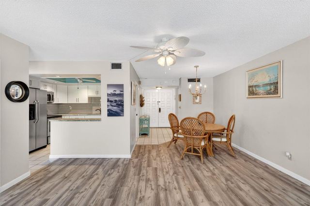 1800 SE Saint Lucie Boulevard 11-203, Stuart, FL 34996