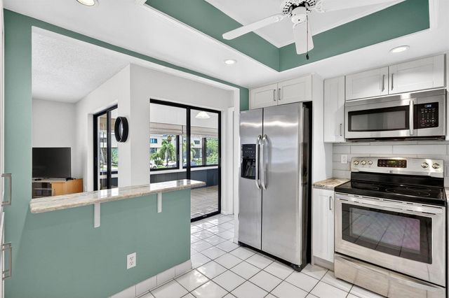 1800 SE Saint Lucie Boulevard 11-203, Stuart, FL 34996