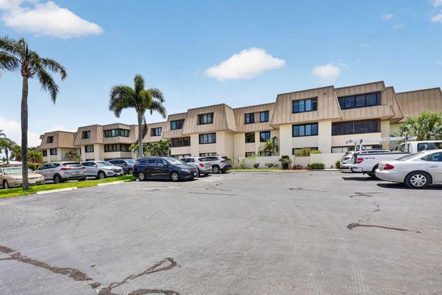 1800 SE Saint Lucie Boulevard 11-203, Stuart, FL 34996