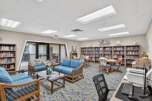 1800 SE Saint Lucie Boulevard 11-203, Stuart, FL 34996