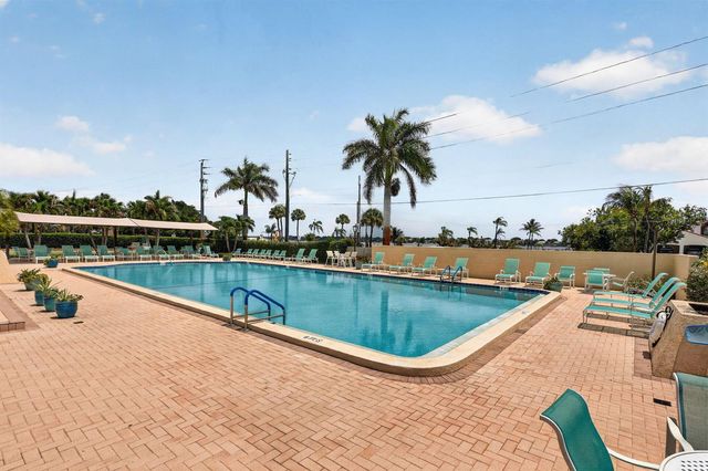 1800 SE Saint Lucie Boulevard 11-203, Stuart, FL 34996