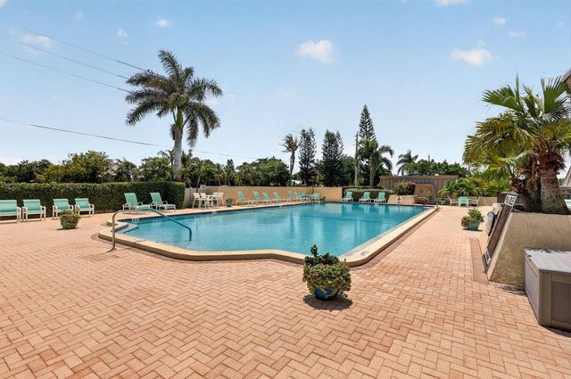 1800 SE Saint Lucie Boulevard 11-203, Stuart, FL 34996
