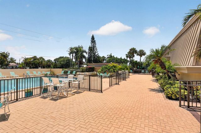 1800 SE Saint Lucie Boulevard 11-203, Stuart, FL 34996