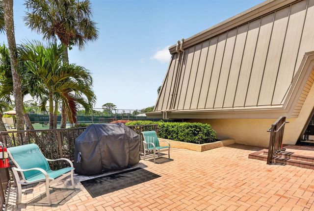 1800 SE Saint Lucie Boulevard 11-203, Stuart, FL 34996