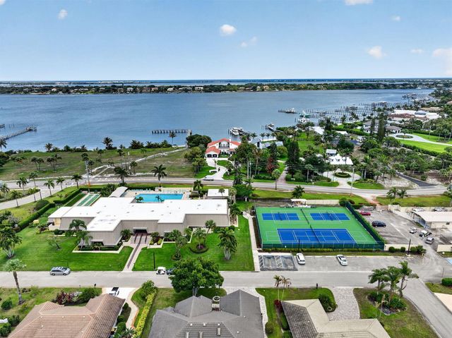 1800 SE Saint Lucie Boulevard 11-203, Stuart, FL 34996