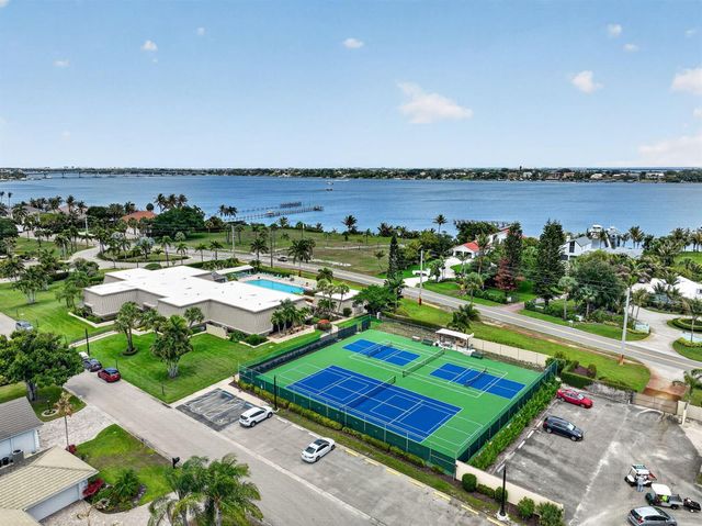 1800 SE Saint Lucie Boulevard 11-203, Stuart, FL 34996