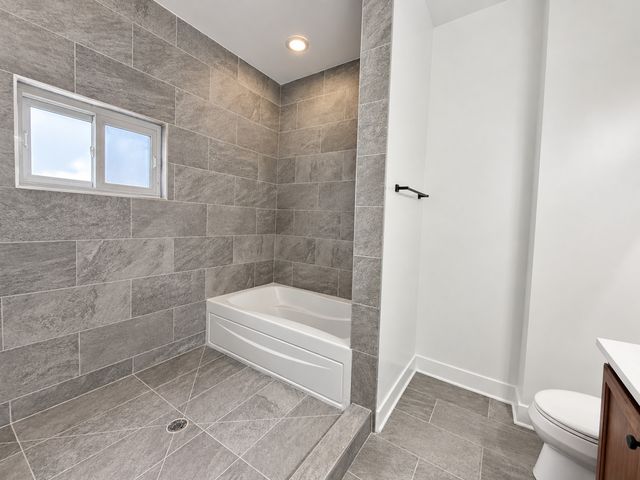 1830 W Superior Street 3F, Chicago, IL 60622