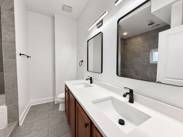 1830 W Superior Street 3F, Chicago, IL 60622