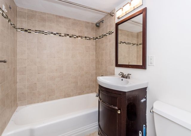 1105 Lexington Street 4-1, Waltham, MA 02452