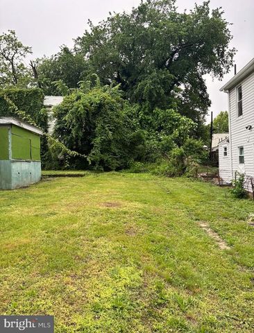 1533 U ST SE, Washington, DC 20020