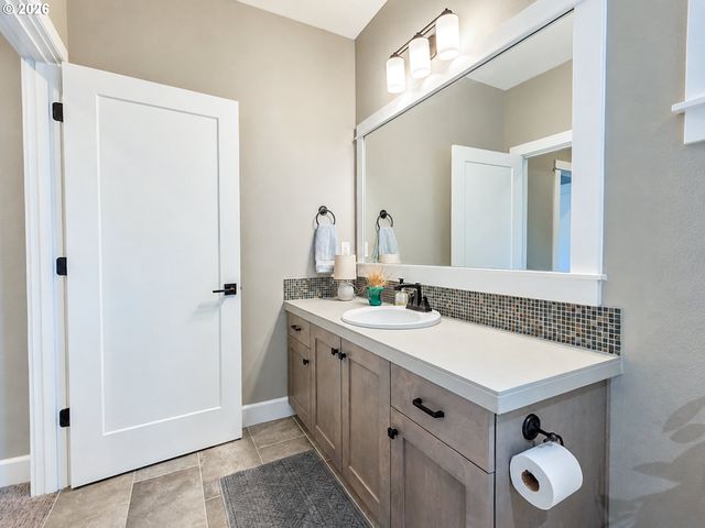 6413 Se KETCHUM St, Milwaukie, OR 97267