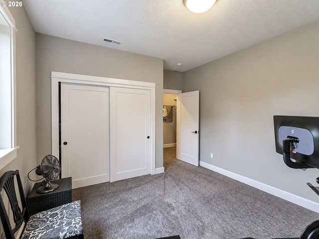 6413 Se KETCHUM St, Milwaukie, OR 97267
