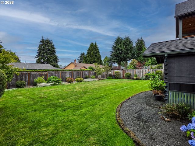 6413 Se KETCHUM St, Milwaukie, OR 97267