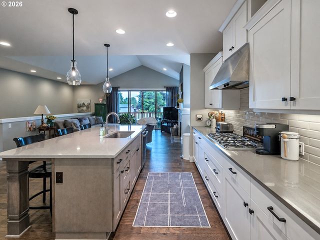 6413 Se KETCHUM St, Milwaukie, OR 97267