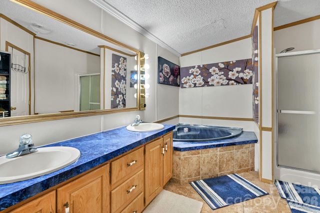 560 Morgan Branch Road, Marshall, NC 28753