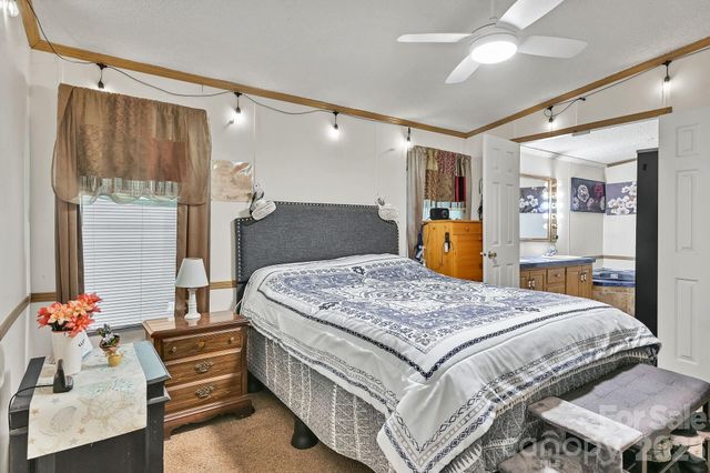560 Morgan Branch Road, Marshall, NC 28753
