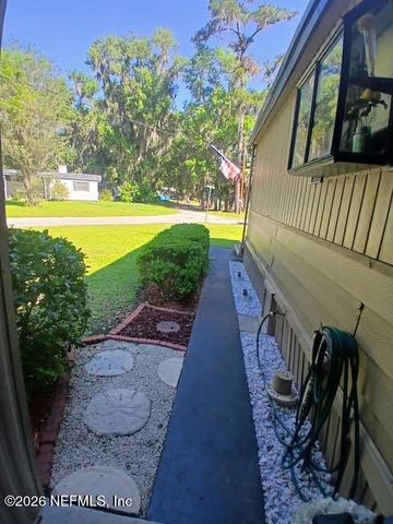 114 N GERALDO Road, East Palatka, FL 32131