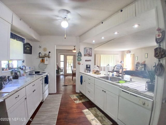 114 N GERALDO Road, East Palatka, FL 32131