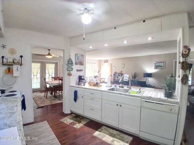 114 N GERALDO Road, East Palatka, FL 32131