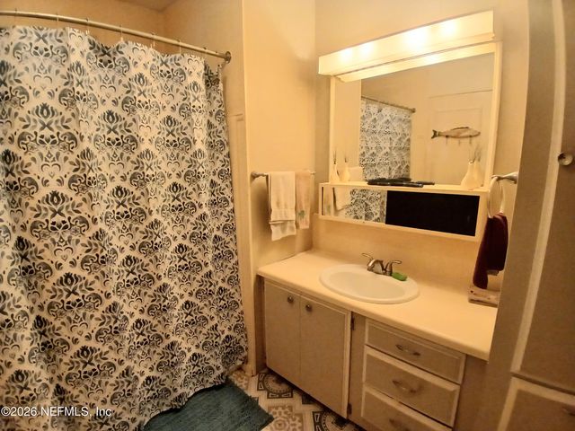 114 N GERALDO Road, East Palatka, FL 32131
