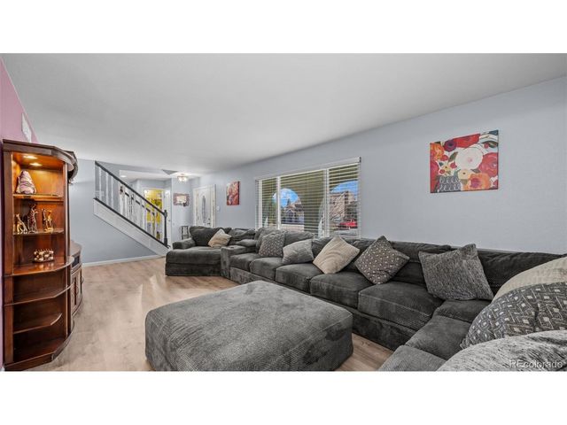 61 Posada Dr, Pueblo, CO 81005