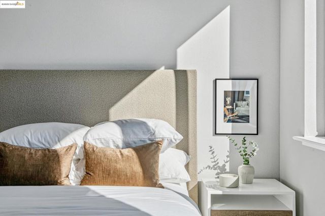 2400 Adeline ST 404, Oakland, CA 94607