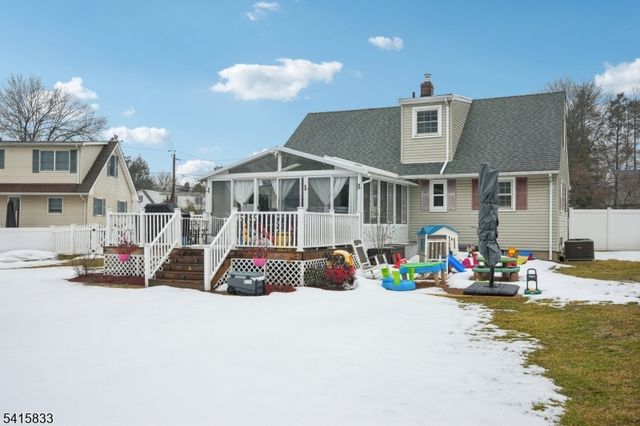 2 White Oak Ln, Wayne Twp., NJ 07470