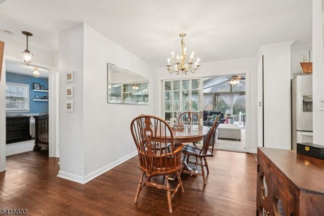 2 White Oak Ln, Wayne Twp., NJ 07470