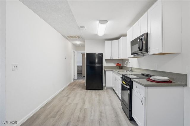 1454 Elizabeth Avenue 4, Las Vegas, NV 89119