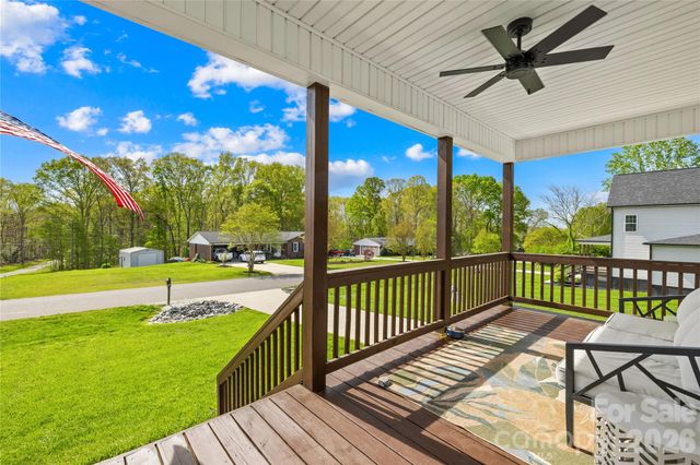 3240 Hoffman Acres Street, Lincolnton, NC 28092