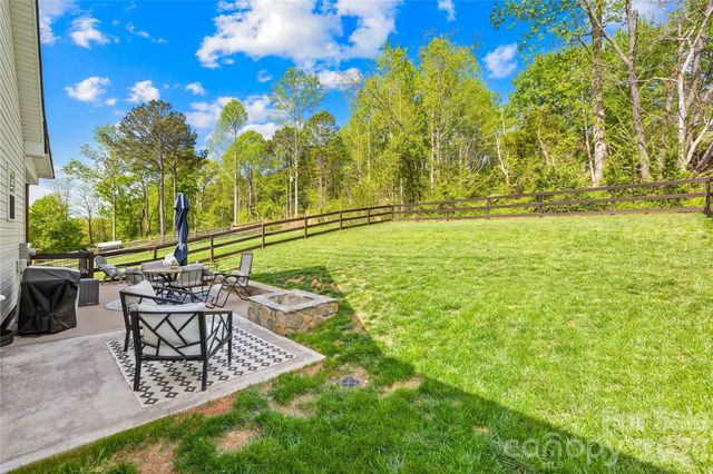 3240 Hoffman Acres Street, Lincolnton, NC 28092